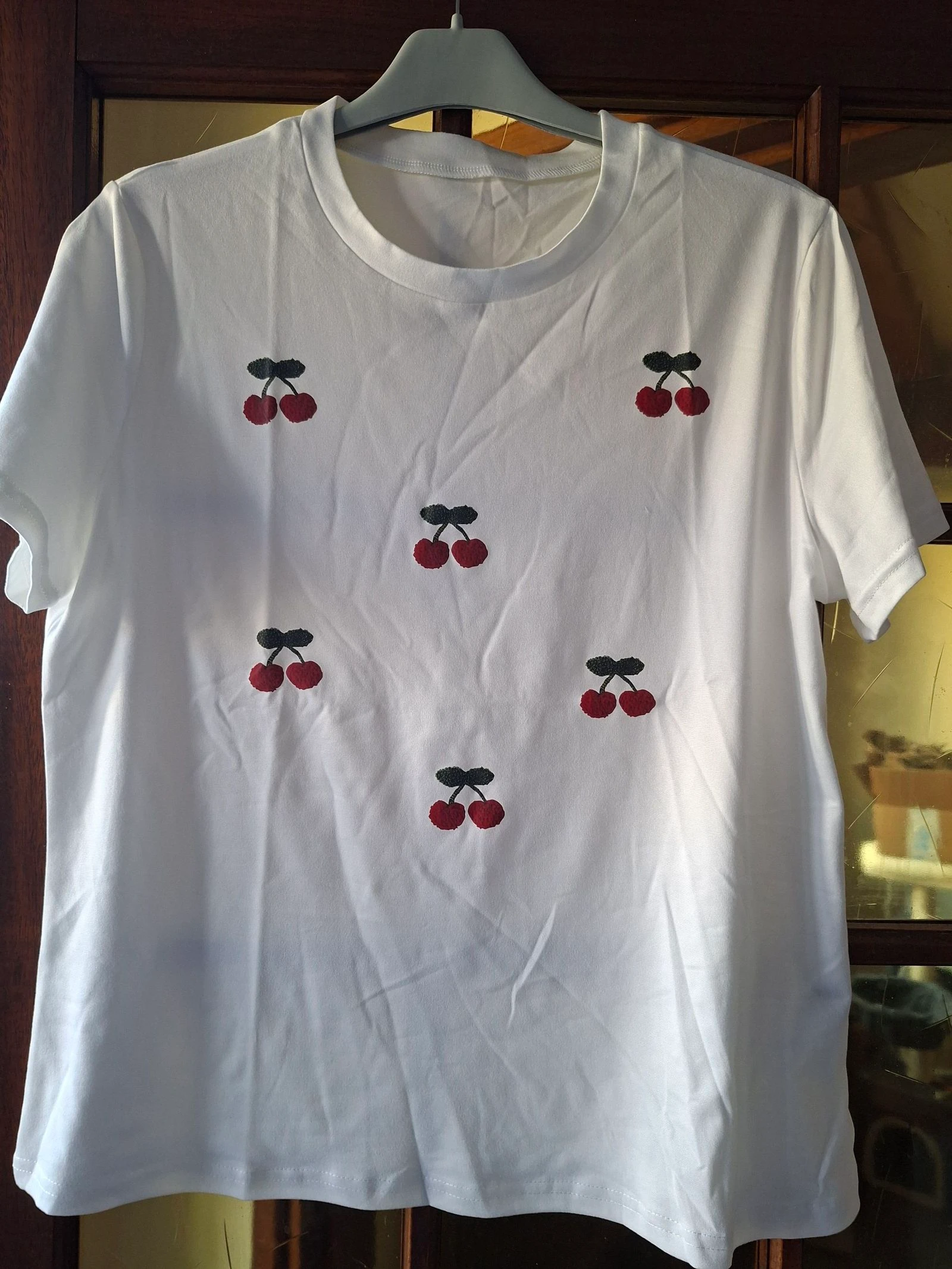 T-shirt manches courtes imprimé cerises – Taille L